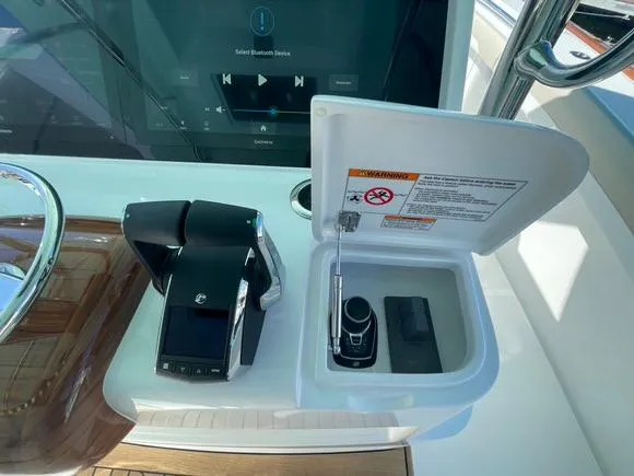 Slide: The Image of Mag Bay 43 Center Console 2027 - 116