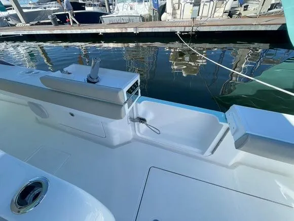 Slide: The Image of Mag Bay 43 Center Console 2027 - 93