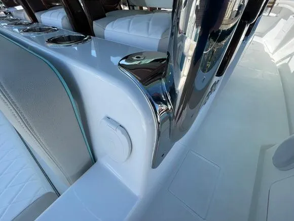 Slide: The Image of Mag Bay 43 Center Console 2027 - 95