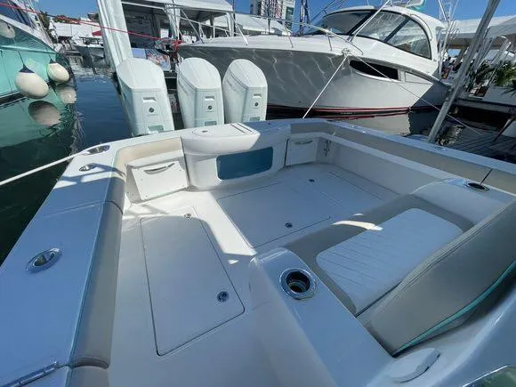 Slide: The Image of Mag Bay 43 Center Console 2027 - 87