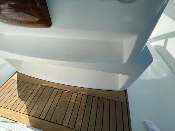Slide: The Image of Mag Bay 43 Center Console 2027 - 118