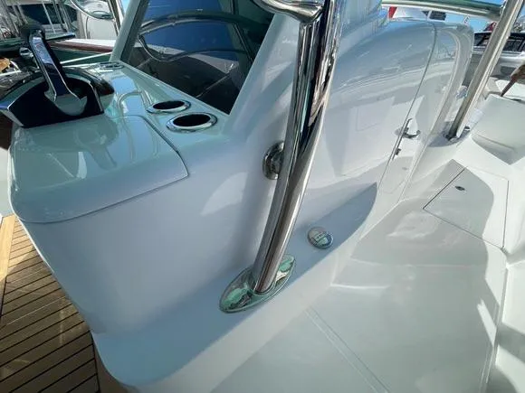Slide: The Image of Mag Bay 43 Center Console 2027 - 122