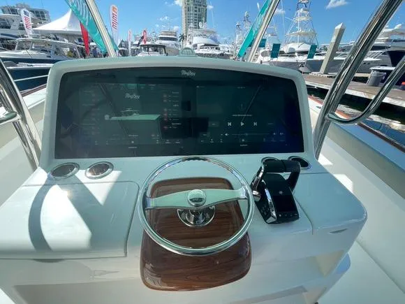 Slide: The Image of Mag Bay 43 Center Console 2027 - 114