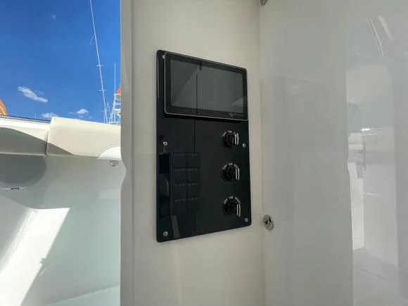 Slide: The Image of Mag Bay 43 Center Console 2027 - 57