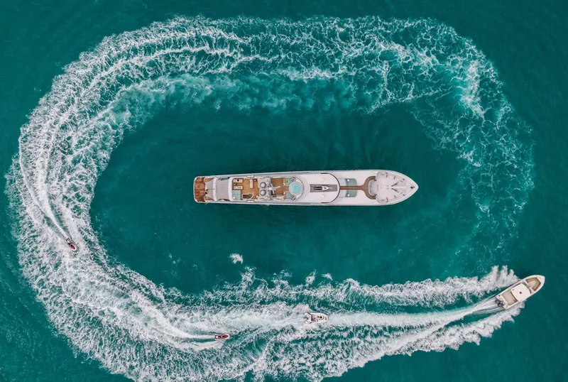 Slide: The Image of Custom Tri-deck 2012 - 1