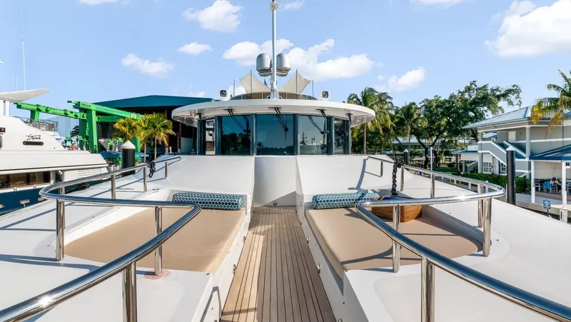 Slide: The Image of Custom Tri-deck 2012 - 10