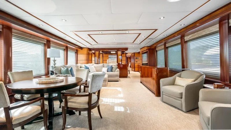 Slide: The Image of Custom Tri-deck 2012 - 12