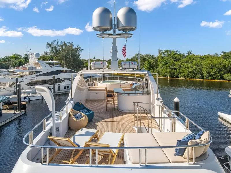 Slide: The Image of Custom Tri-deck 2012 - 3