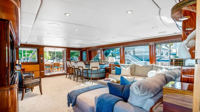 Slide: The Image of Custom Tri-deck 2012 - 7