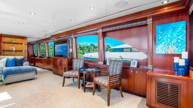 Slide: The Image of Custom Tri-deck 2012 - 8