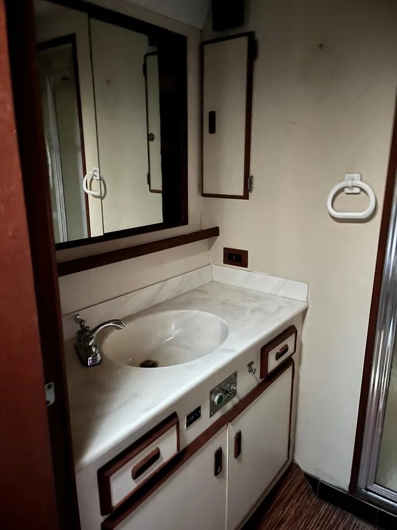 Slide: The Image of Bertram 54 1986 - 15