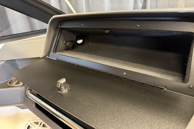 Slide: The Image of Cobalt R4 2026 - 40