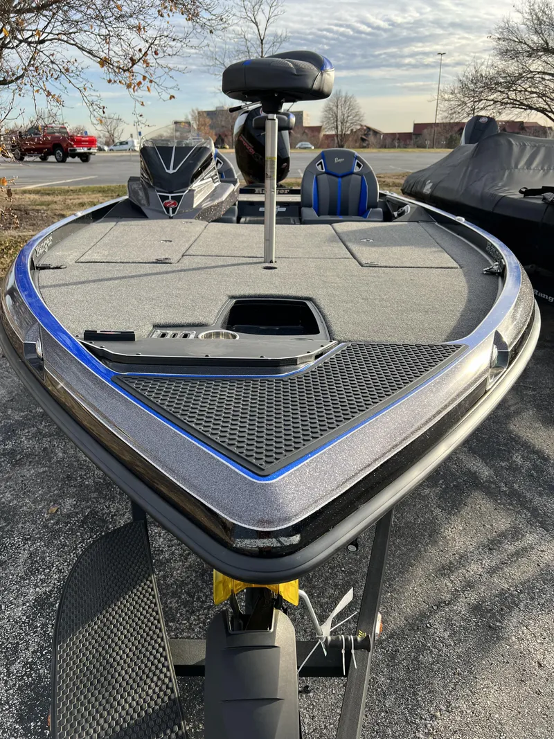 Slide: The Image of 2023 Ranger Z520R fishing boat with sleek design and advanced features. - 1