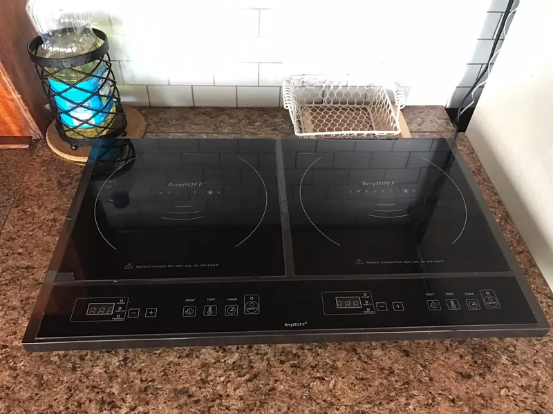 Slide: The Image of Hatteras 58 MY 1978 - 106