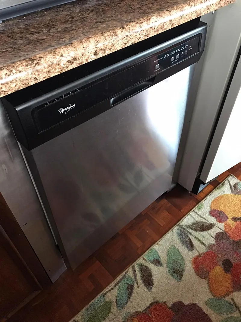 Slide: The Image of Hatteras 58 MY 1978 - 108