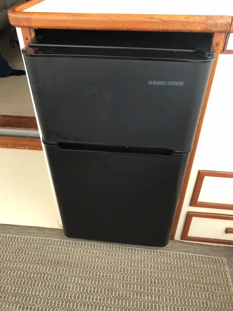 Slide: The Image of Hatteras 58 MY 1978 - 113