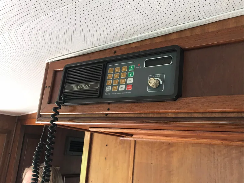 Slide: The Image of Hatteras 58 MY 1978 - 127