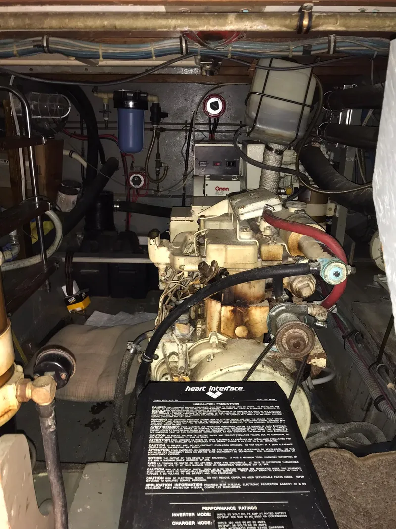 Slide: The Image of Hatteras 58 MY 1978 - 148