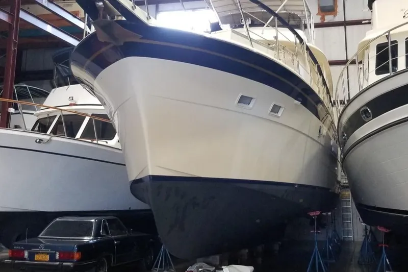 Slide: The Image of Hatteras 58 MY 1978 - 153