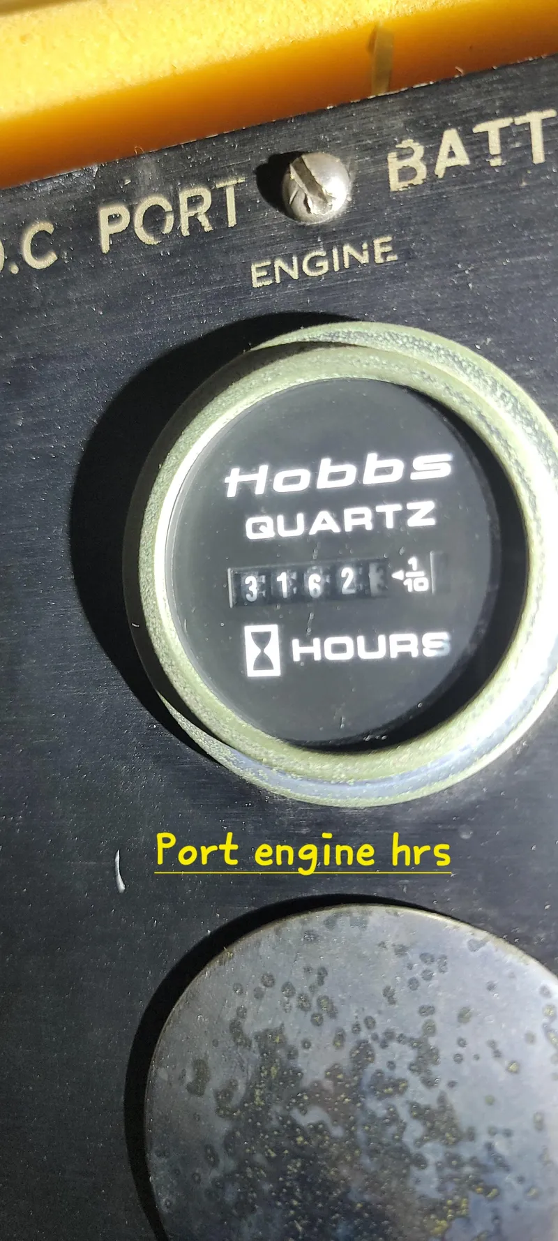 Slide: The Image of Hatteras 58 MY 1978 - 160