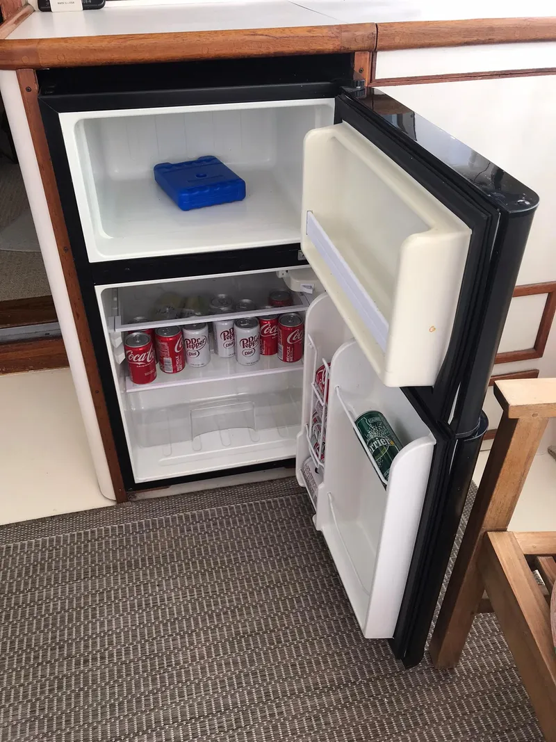 Slide: The Image of Hatteras 58 MY 1978 - 98