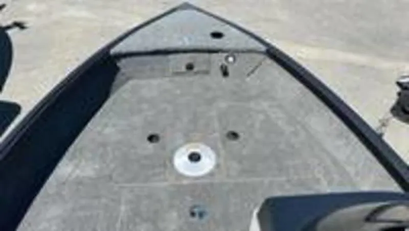 Slide: The Image of 2022 Alumacraft Classic 165 CS boat deck, gray and spacious. - 4