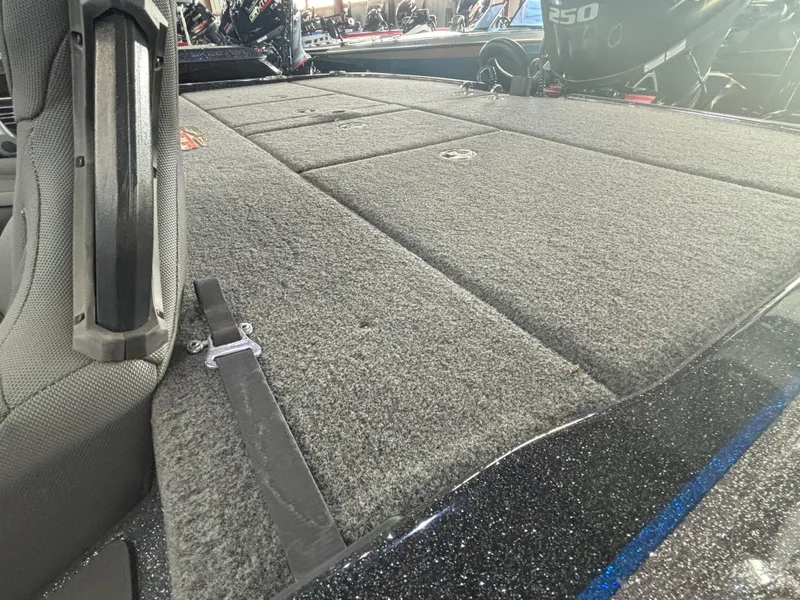 Slide: The Image of Skeeter FXR20 Select 2021 - 11