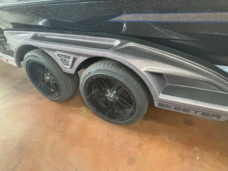 Slide: The Image of Skeeter FXR20 Select 2021 - 13