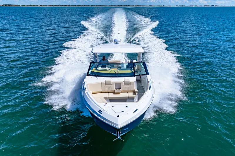 Slide: The Image of Cruisers Yachts 34 GLS Outboard 2026 - 12