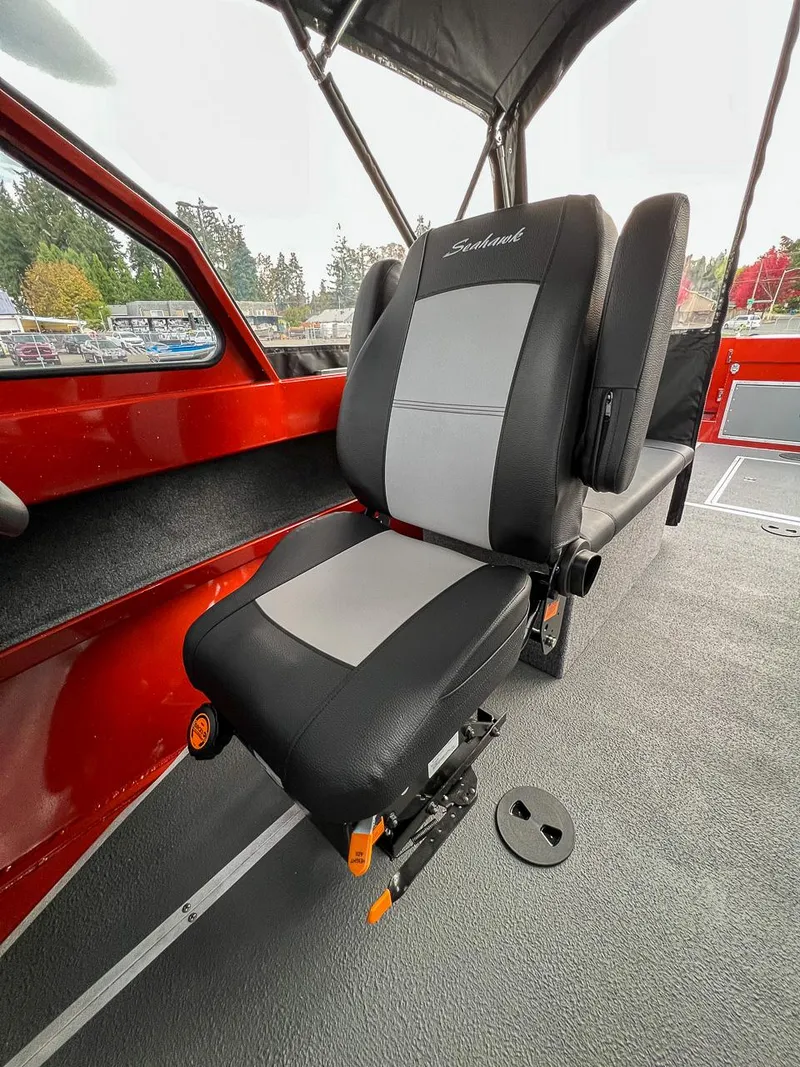 Slide: The Image of North River 23 SeaHawk 2026 - 11