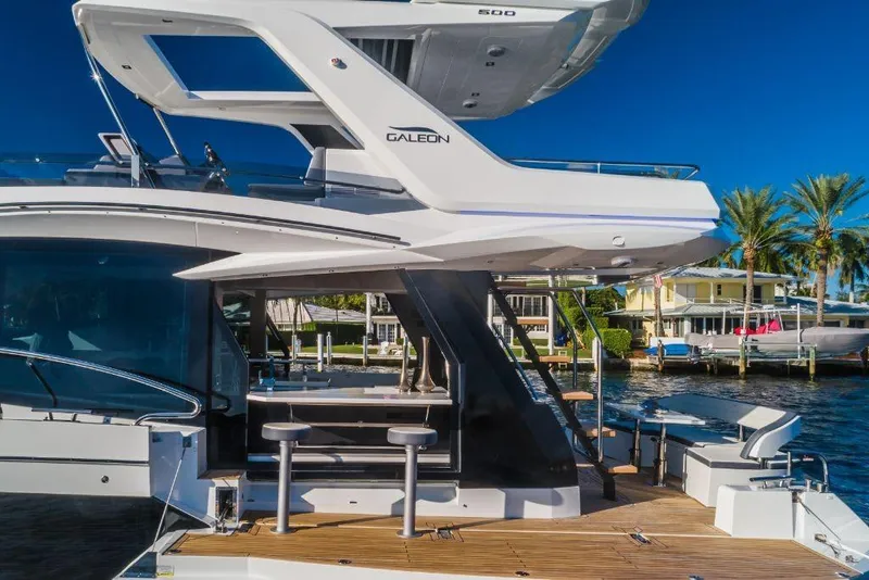 Slide: The Image of Galeon 500 FLY 2024 - 10