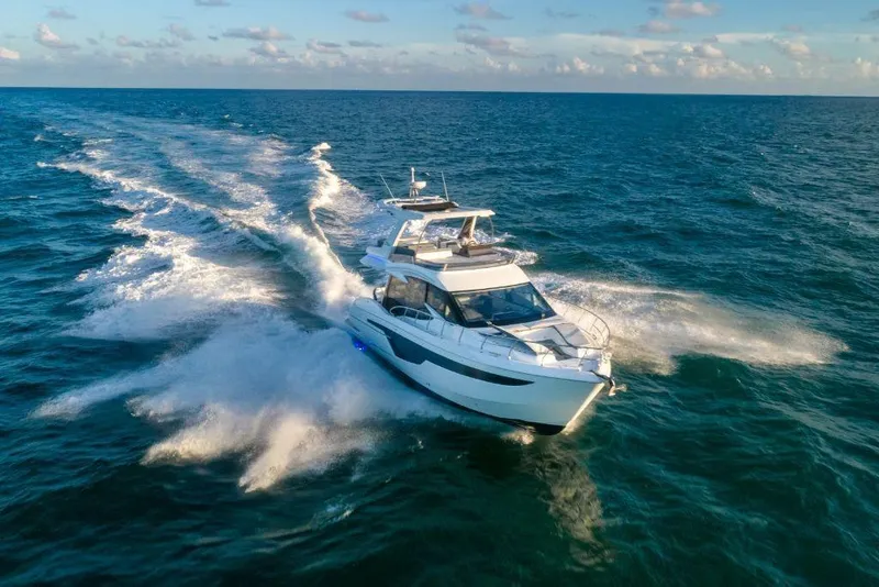 Slide: The Image of Galeon 500 FLY 2024 - 7