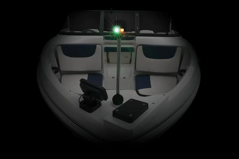 Slide: The Image of Tahoe 185 S 2023 - 25