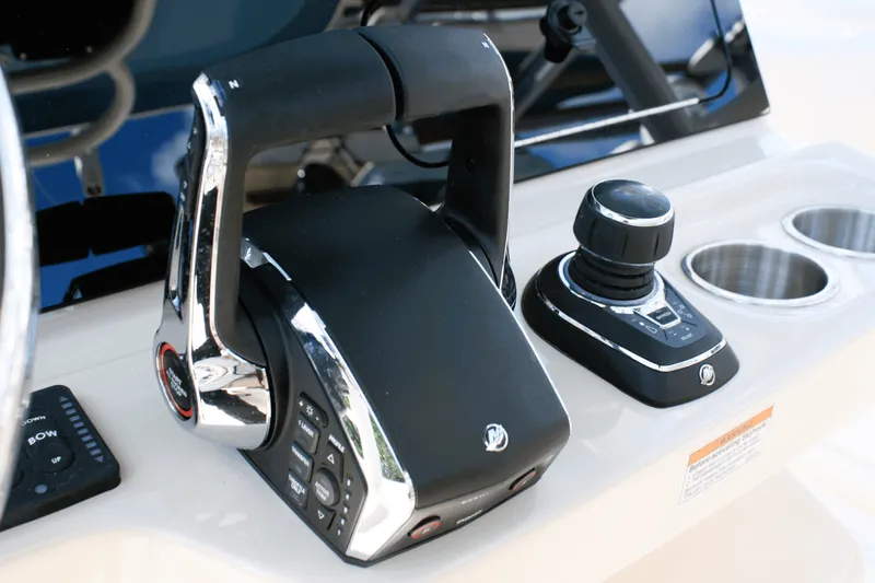 Slide: The Image of Boston Whaler 330 Outrage 2026 - 27