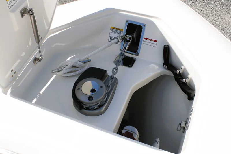 Slide: The Image of Boston Whaler 330 Outrage 2026 - 42