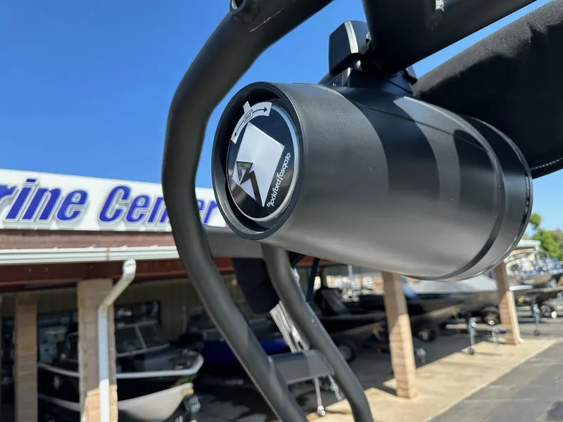 Slide: The Image of Bayliner VR4 Bowrider w/ 200HP Mercruiser! 2023 - 16