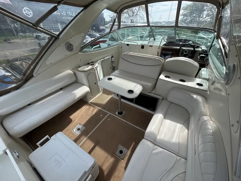 Slide: The Image of Maxum 3300 SCR 2000 - 12