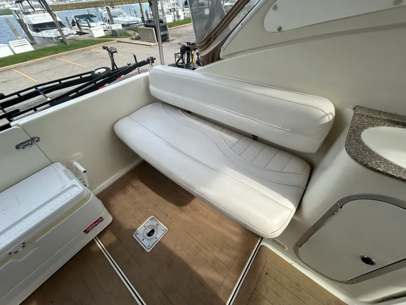 Slide: The Image of Maxum 3300 SCR 2000 - 17