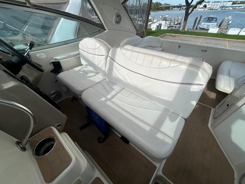 Slide: The Image of Maxum 3300 SCR 2000 - 23