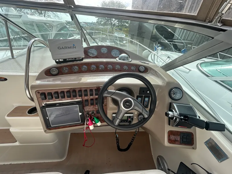 Slide: The Image of Maxum 3300 SCR 2000 - 26