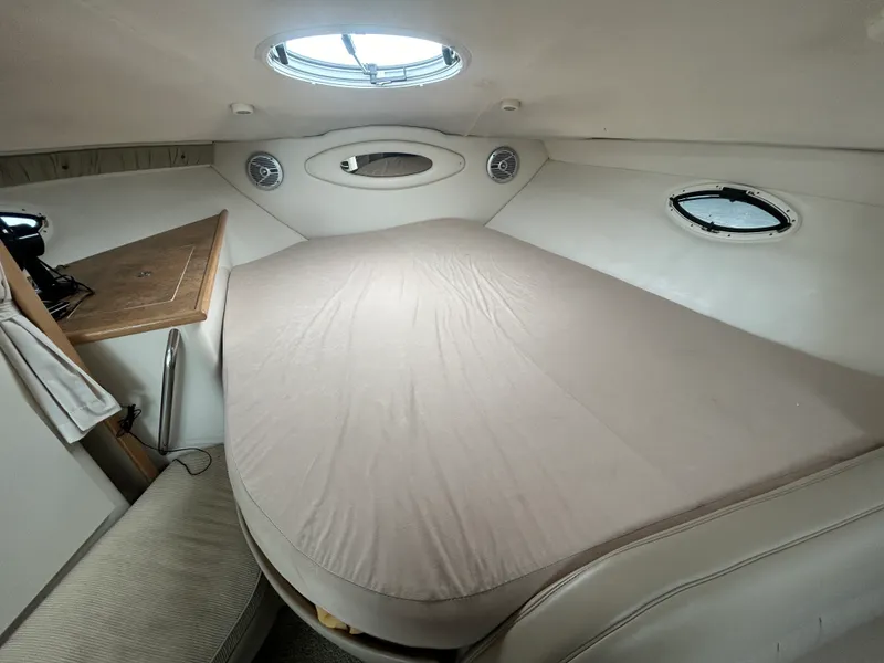 Slide: The Image of Maxum 3300 SCR 2000 - 47