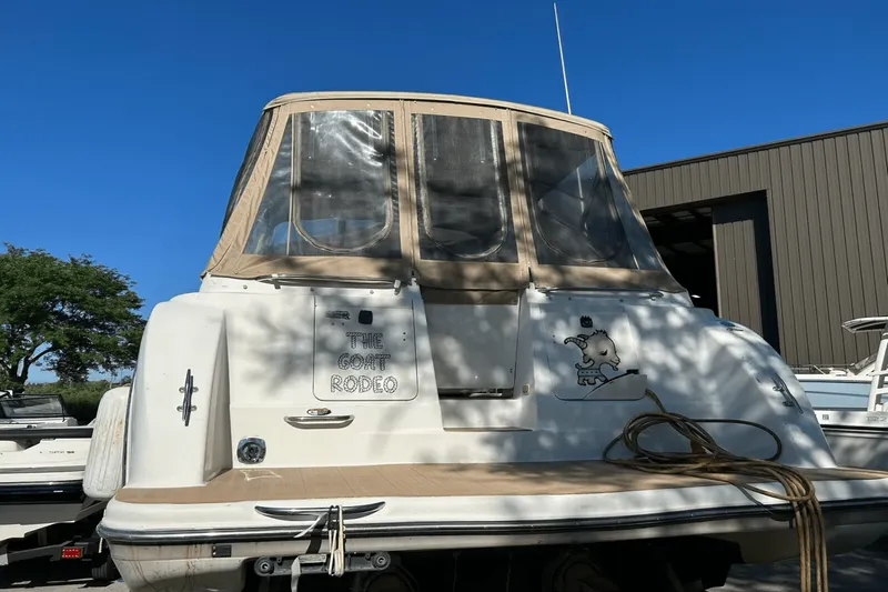 Slide: The Image of Maxum 3300 SCR 2000 - 5