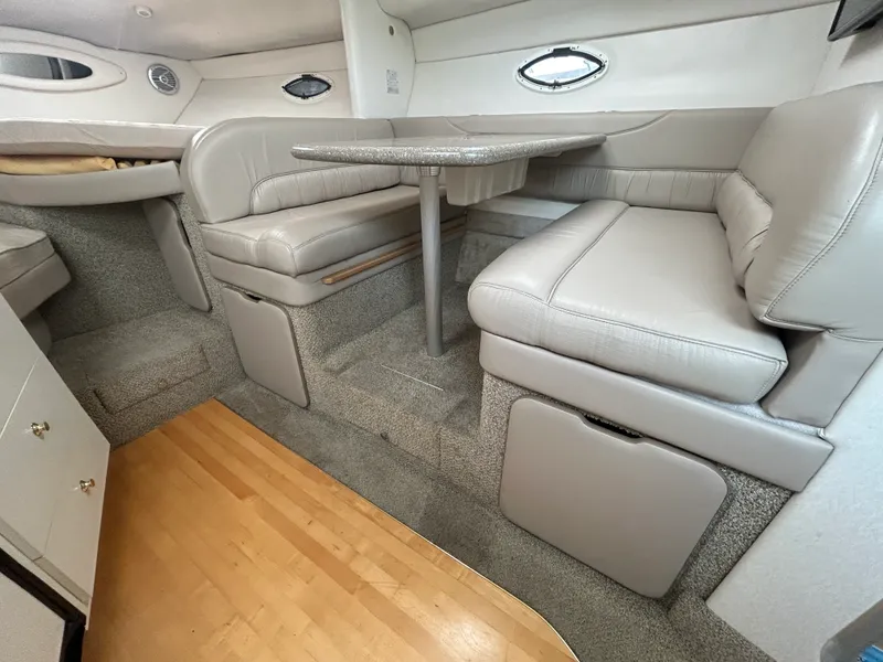 Slide: The Image of Maxum 3300 SCR 2000 - 50