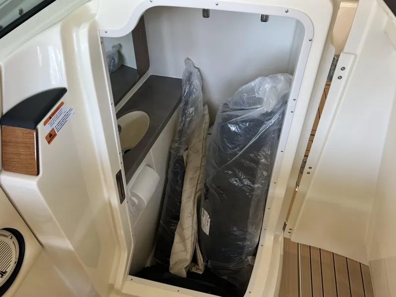 Slide: The Image of Chris-Craft Calypso 24 2023 - 3