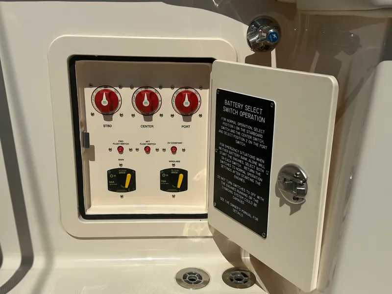 Slide: The Image of Grady-White Canyon 336 2023 - 20