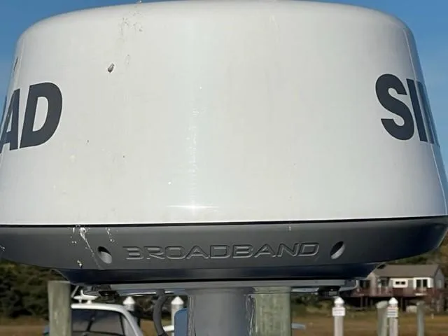 Slide: The Image of Broadband radar on 2001 Grady-White Bimini 306 boat, docked in marina. - 8
