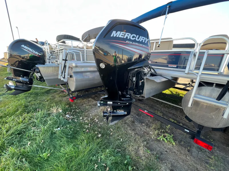 Slide: The Image of 2019 Sun Tracker Party Barge 18 DLX with Mercury outboard engines. - 9