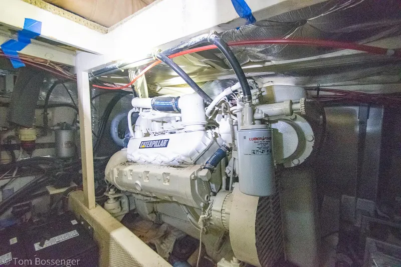 Slide: The Image of Chris-Craft Corinthian 1986 - 67