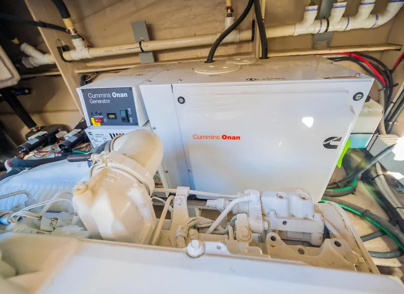 Slide: The Image of Cummins Onan generator in 2015 Sea Ray Sundancer 510 engine room. - 37