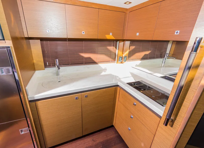 Slide: The Image of Sea Ray Sundancer 510 2015 - 61